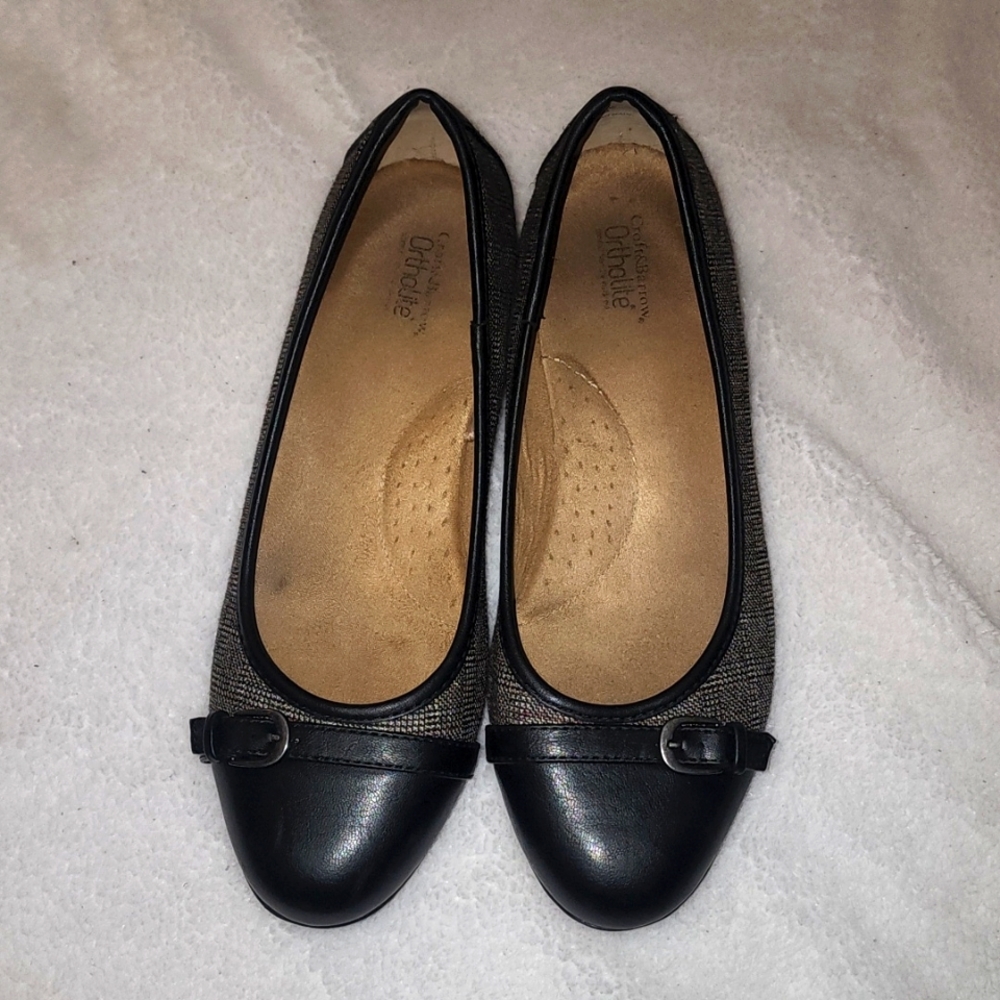 Women's casual shoes